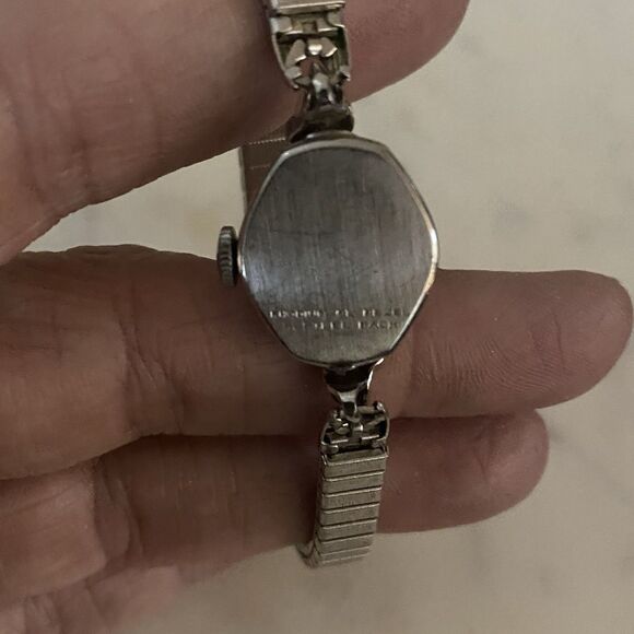 Timex Women's Watch Silver Toned Stretch Band Vintage Wind Up Dainty - Picture 7 of 10